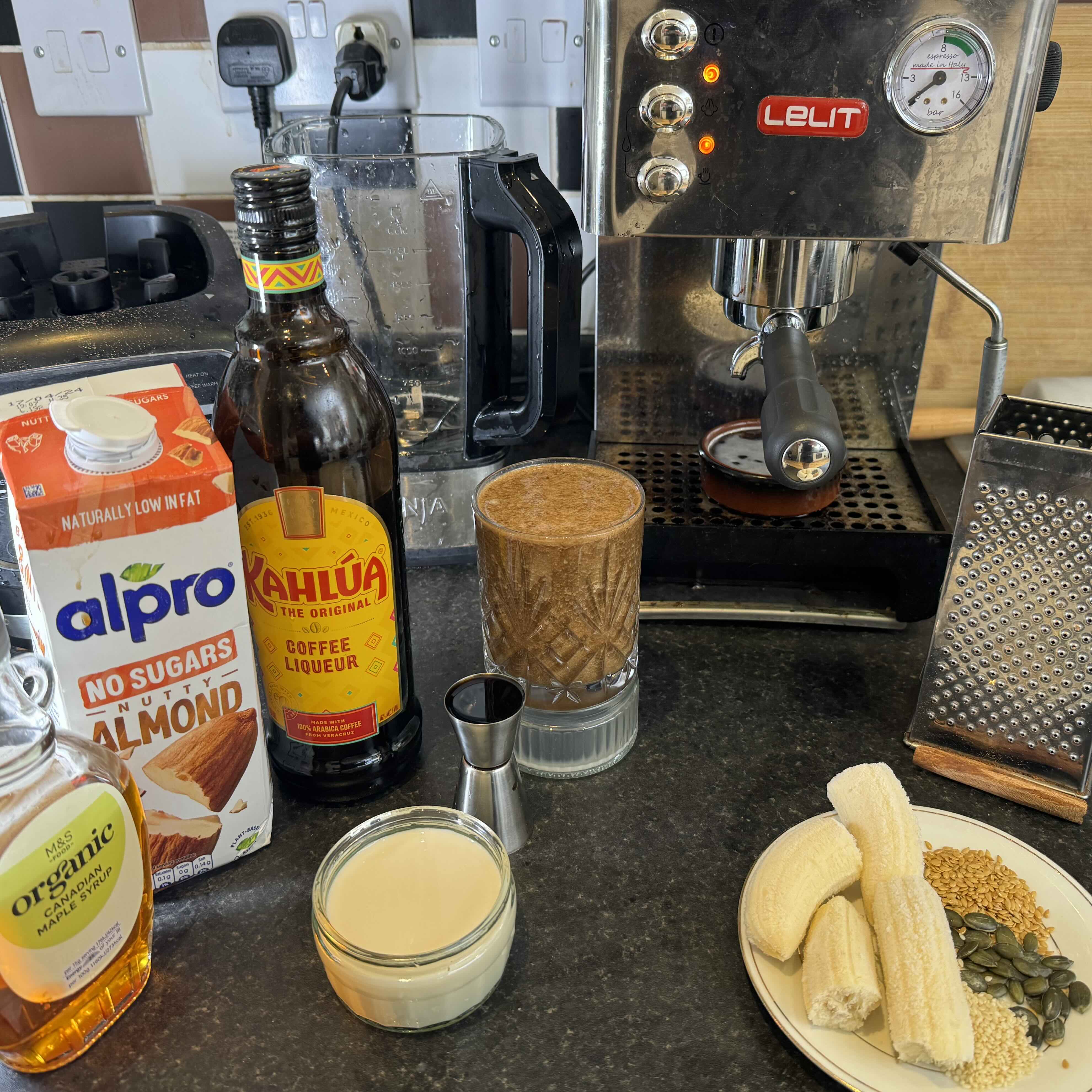 coffee-banana-smoothie